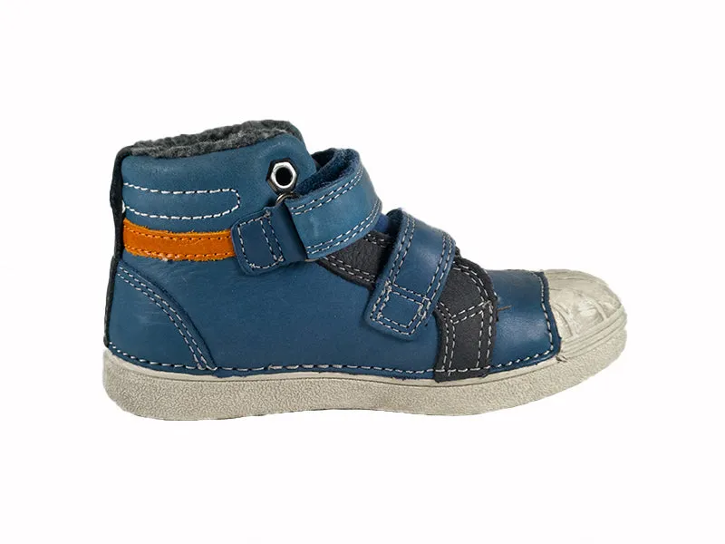 D.D. Step little kid boy shoes/winter boots with faux fur insulation blue with orange and grey decor stripes size US 8.5-4