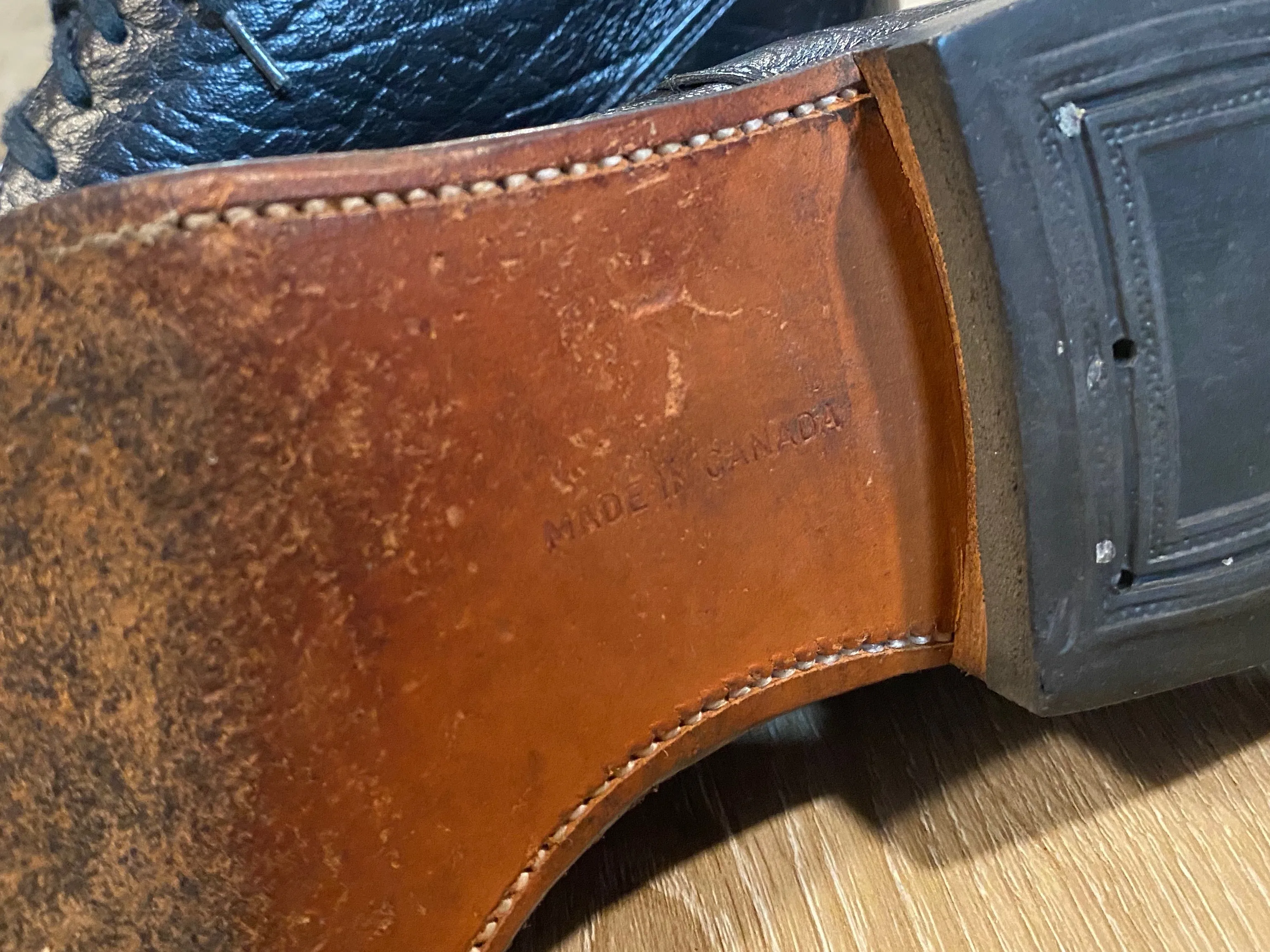 Hartt Derby Shoes 7M 39/40 (Canada)