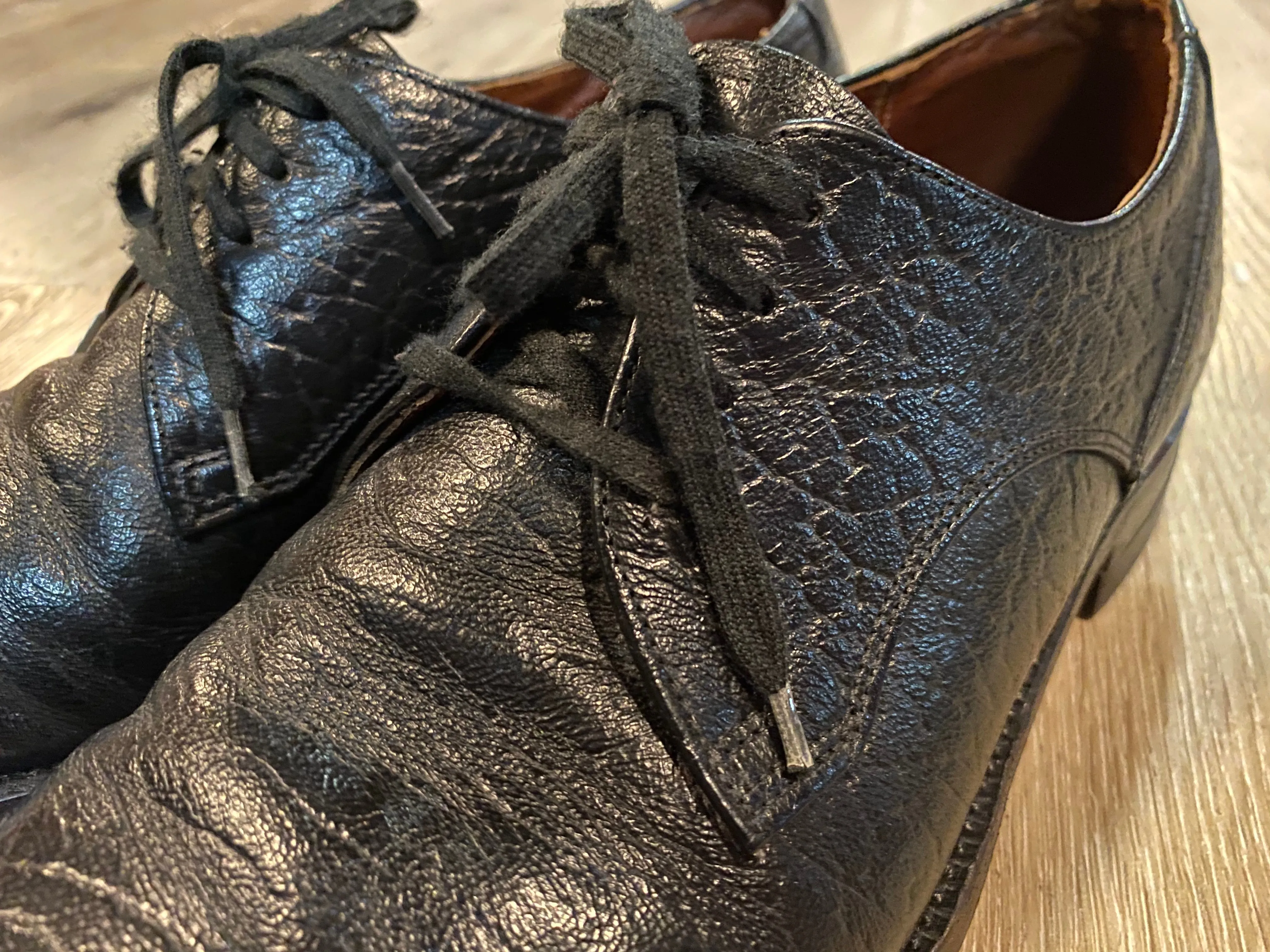 Hartt Derby Shoes 7M 39/40 (Canada)