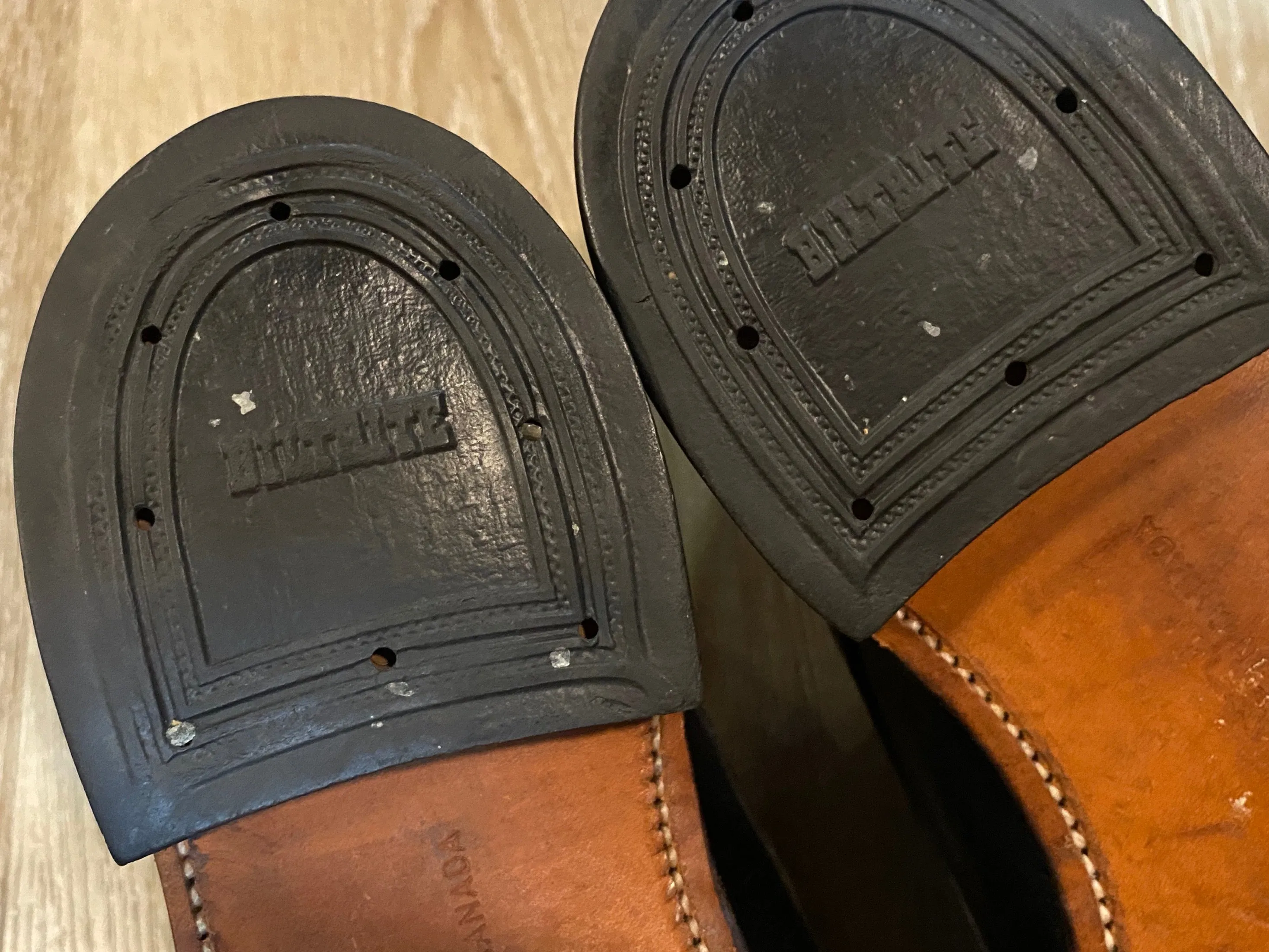Hartt Derby Shoes 7M 39/40 (Canada)