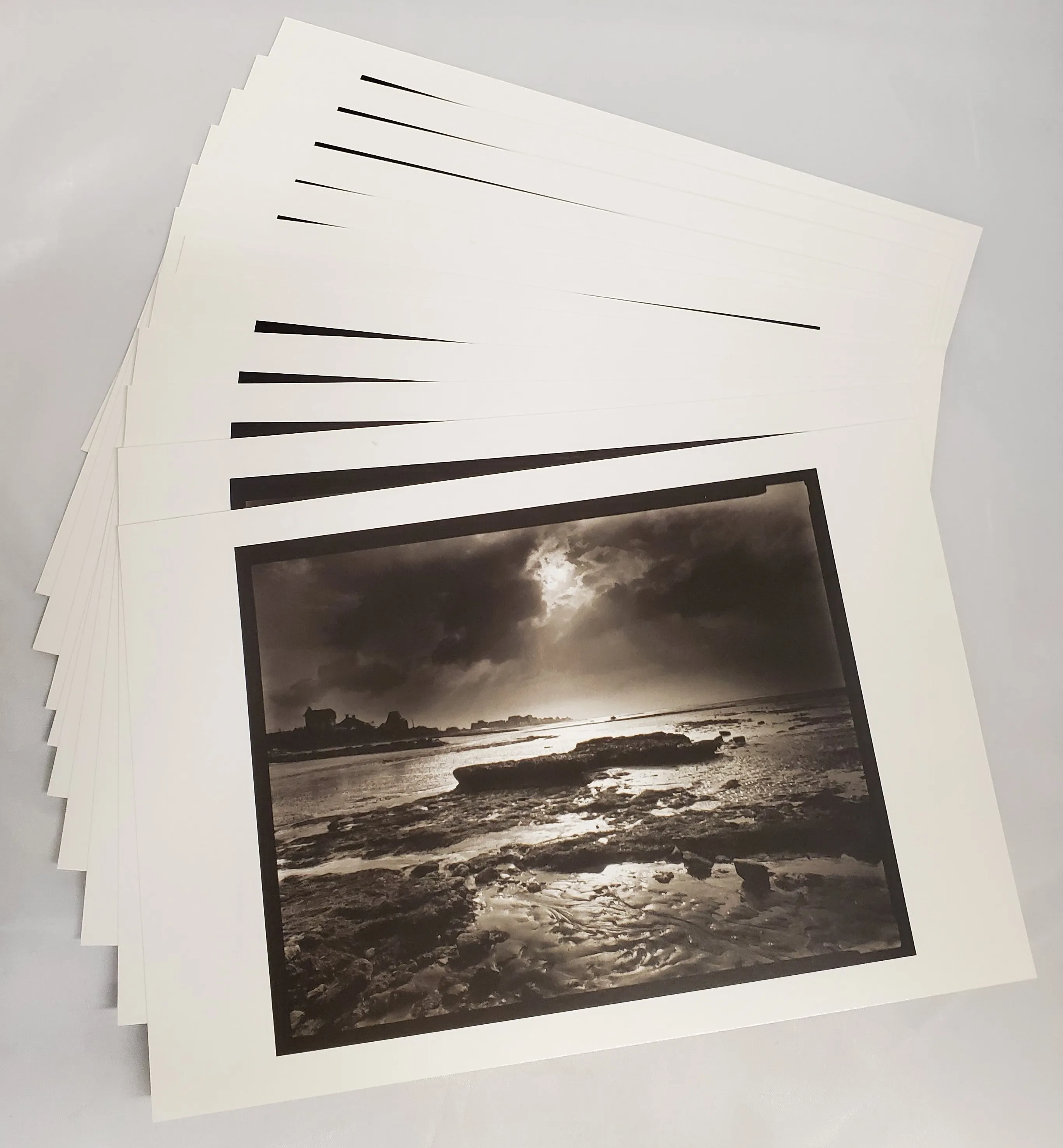 Juno Beach Book with accompanying Phototography -bilingual French-English edition