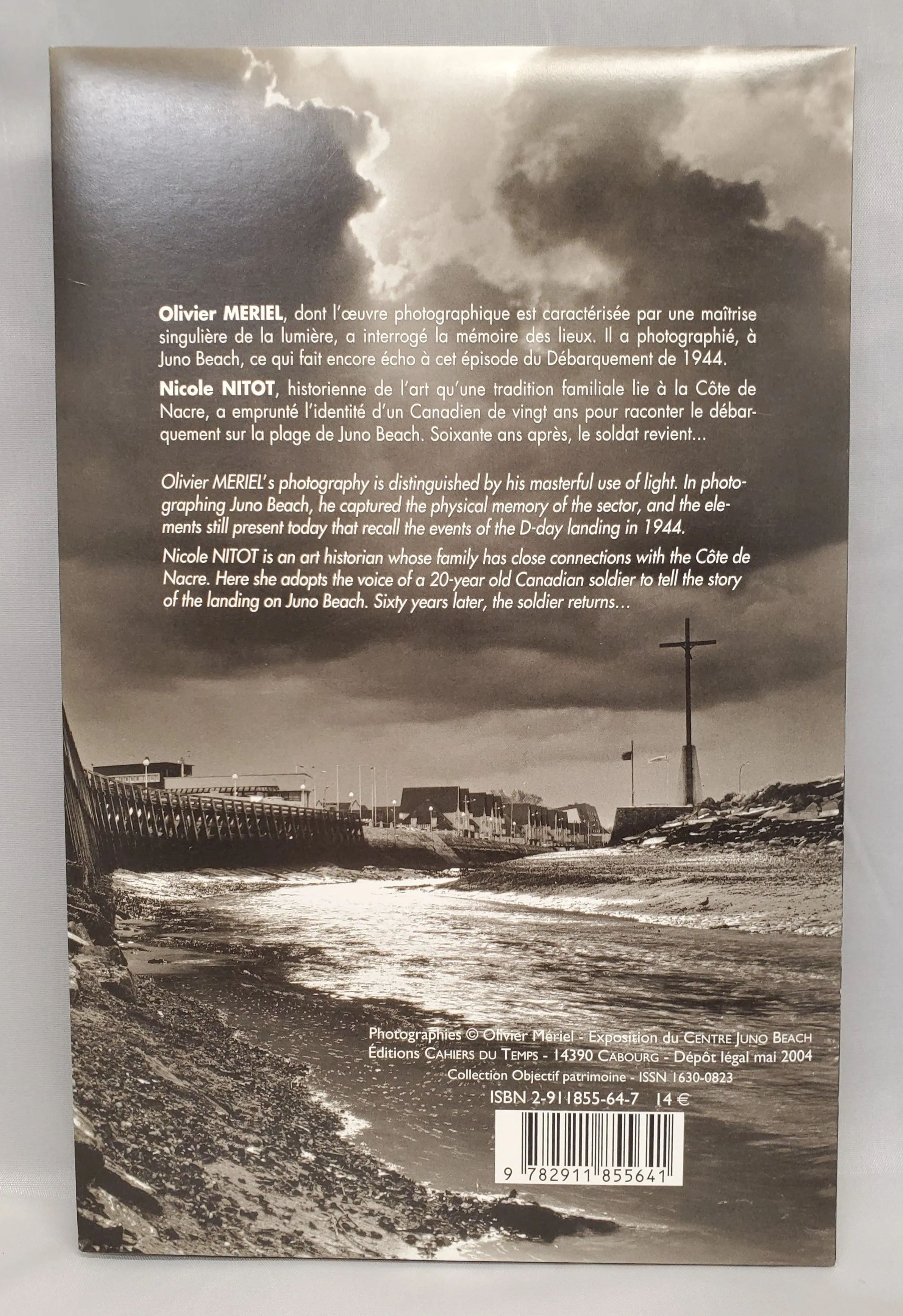 Juno Beach Book with accompanying Phototography -bilingual French-English edition