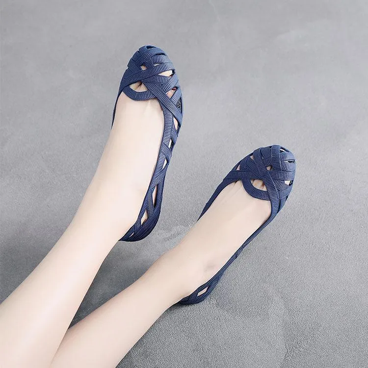 Women's closed toe hollow flats summer breathable beach sandals
