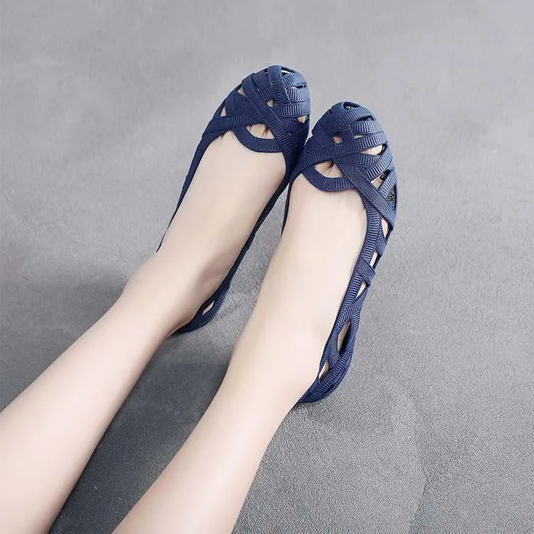 Women's closed toe hollow flats summer breathable beach sandals