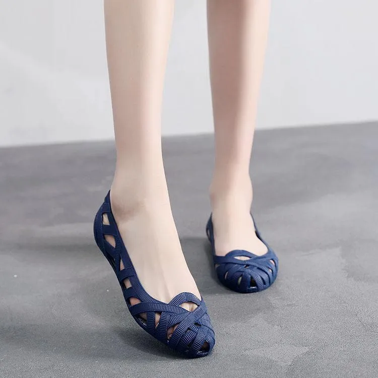 Women's closed toe hollow flats summer breathable beach sandals