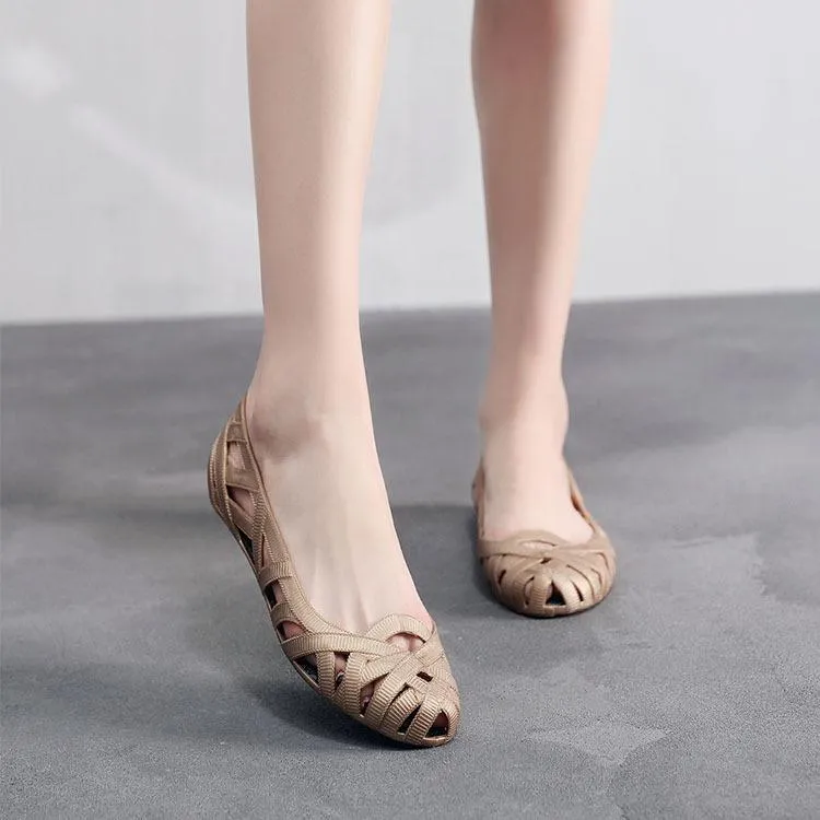 Women's closed toe hollow flats summer breathable beach sandals